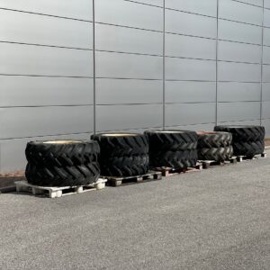 Pneus Usados para Trator (Várias Medidas)