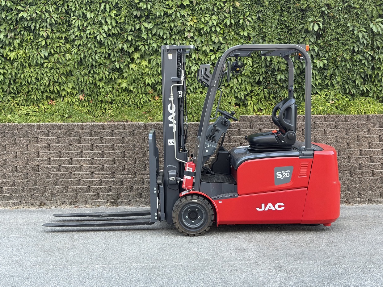 JAC Empilhador Elétrico CPD 20 SA3 3 Rodas - Image 10