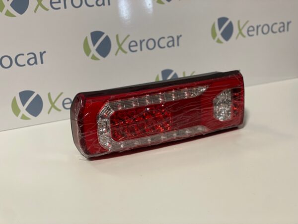 Farol Mercedes-Benz Actros