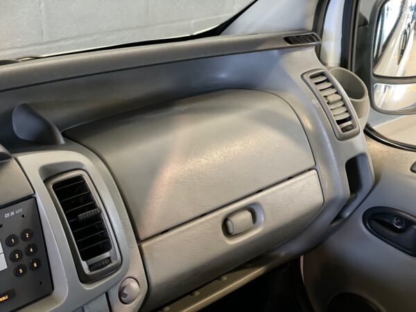 Opel Vívaro 2.0 CDTi 9L - Image 14