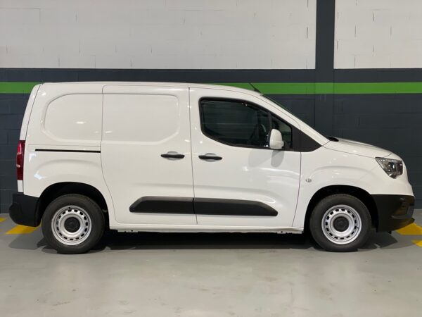 Opel Combo 1.5 CDTi 100HP 3L - Image 22