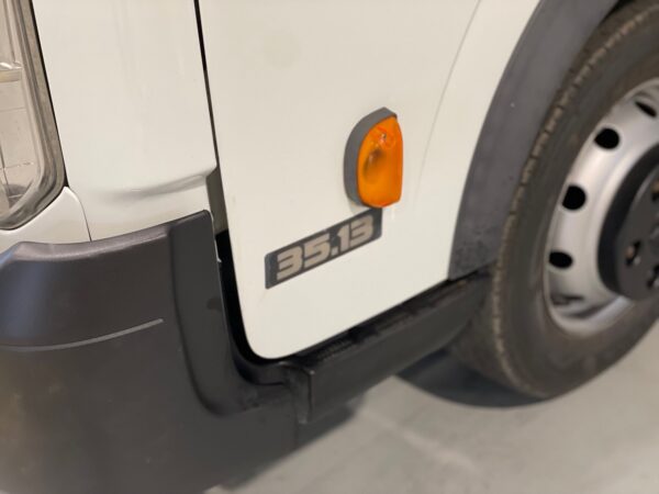 Nissan Cabstar 35.13 Cabine Tripla 9L - Image 4