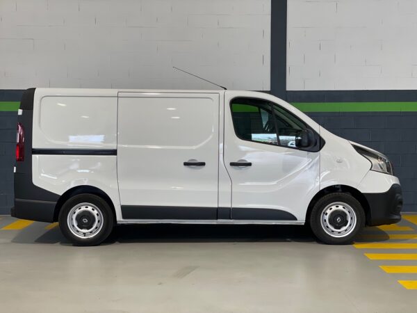 Renault Trafic 1.6 DCi 3L - Image 17