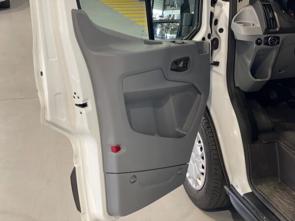 Ford Transit 2.2 TDCi L3H3 3L - Image 25