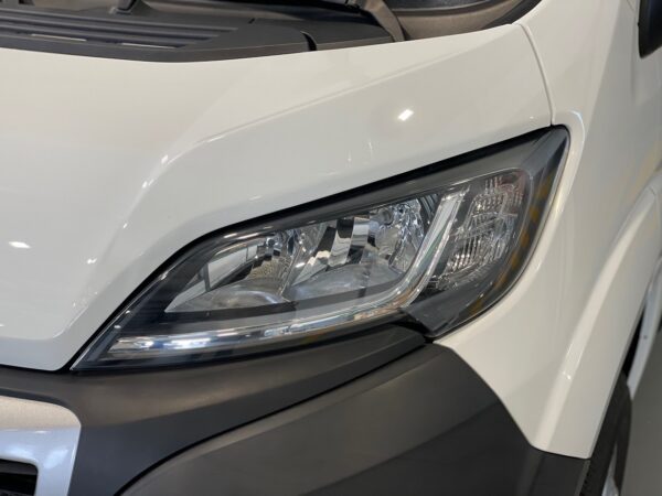 Peugeot Boxer 2.2 BlueHDi 120HP L1H1 3L - Image 4