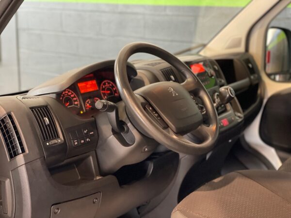 Peugeot Boxer 2.2 BlueHDi 120HP L1H1 3L - Image 10