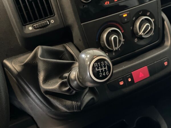 Peugeot Boxer 2.2 BlueHDi 120HP L1H1 3L - Image 14