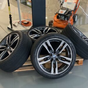 Jantes Originais e Pneus BMW Série 8