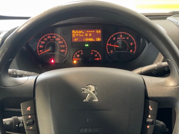 Peugeot Boxer 2.2 BlueHDi 165HP L4H2 3L - Image 10