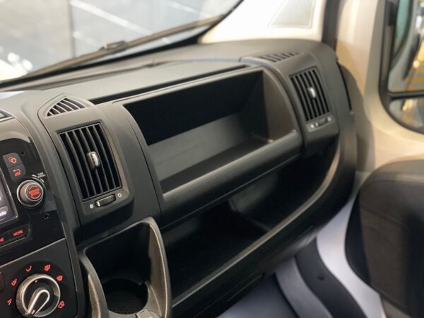 Peugeot Boxer 2.2 BlueHDi 165HP L4H2 3L - Image 14