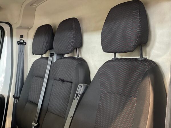 Peugeot Boxer 2.2 BlueHDi 165HP L4H2 3L - Image 18