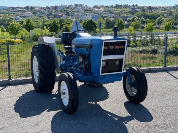Ford 3000 - Image 2