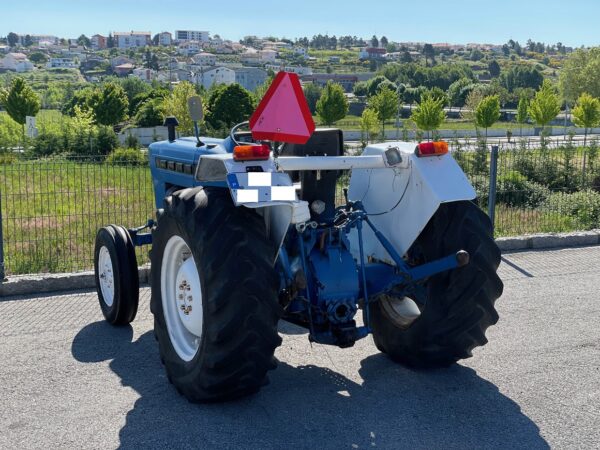 Ford 3000 - Image 4