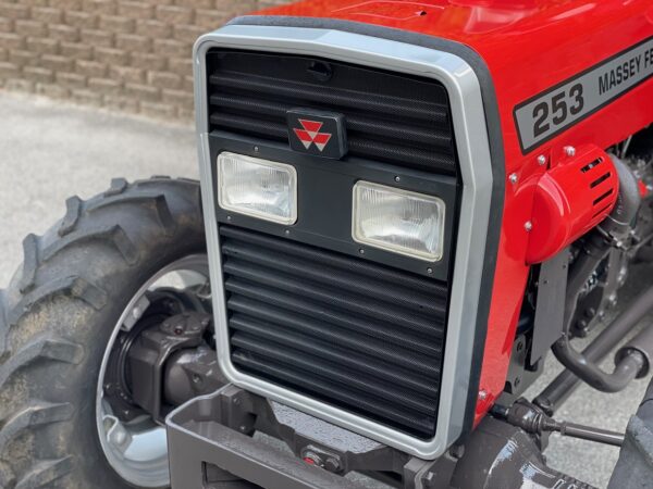 Massey Fergunson 253 4RM - Image 5