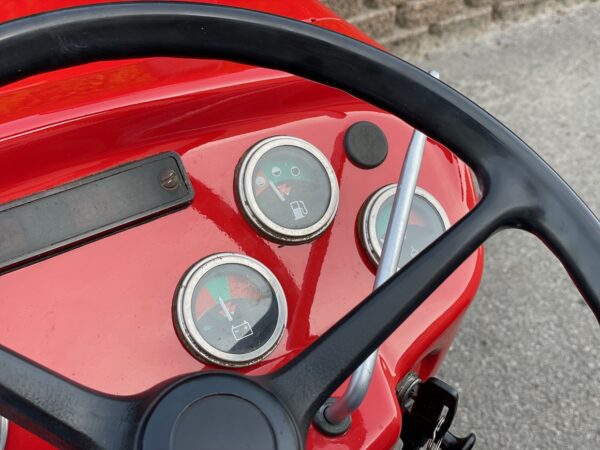 Massey Fergunson 253 4RM - Image 13