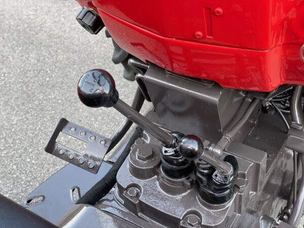 Massey Fergunson 253 4RM - Image 15