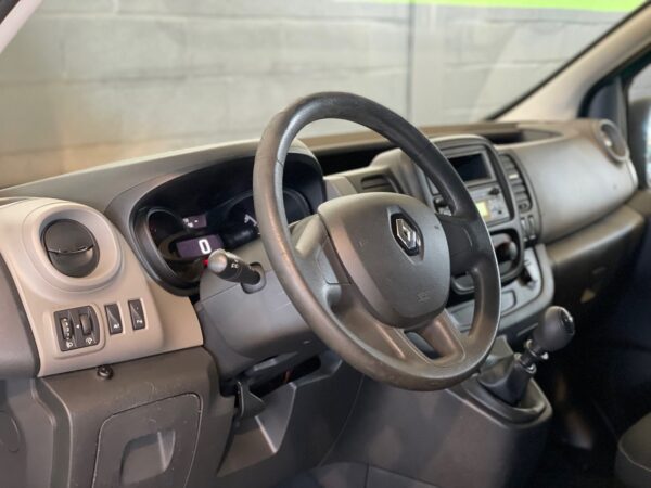 Renault Trafic 1.6 DCi 125HP 3L - Image 10