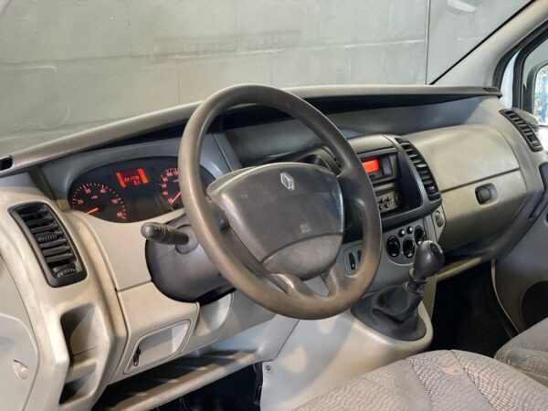 Renault Trafic 1.9 DCi 100 6L - Image 7