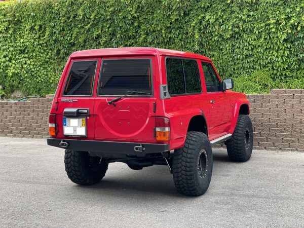 Nissan Patrol GR Y60 2.8 - Image 3