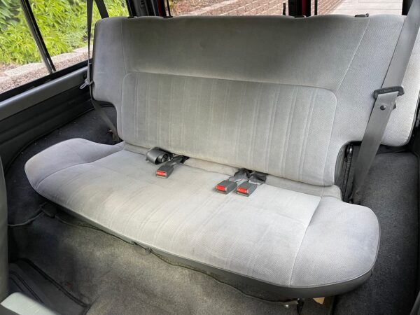 Nissan Patrol GR Y60 2.8 - Image 16