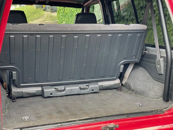 Nissan Patrol GR Y60 2.8 - Image 17