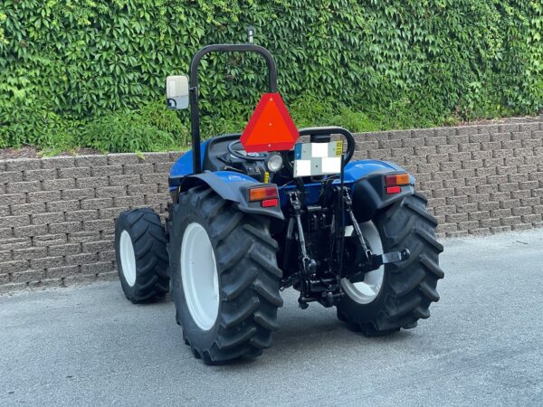 New Holland TCE50 4RM - Image 4