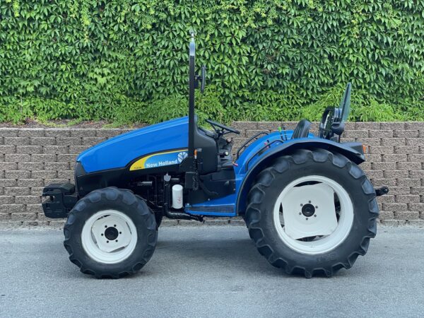 New Holland TCE50 4RM - Image 12