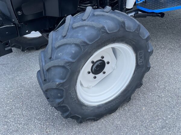 New Holland TCE50 4RM - Image 13