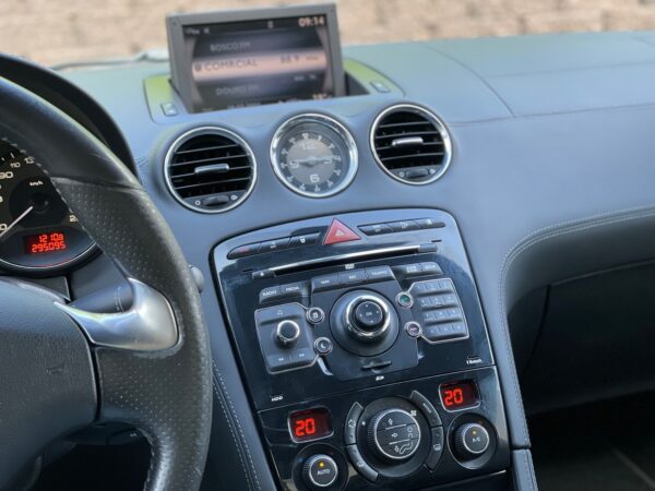 Peugeot RCZ 1.6 THP - Image 14