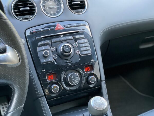 Peugeot RCZ 1.6 THP - Image 16