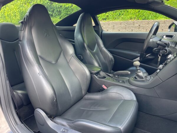 Peugeot RCZ 1.6 THP - Image 24