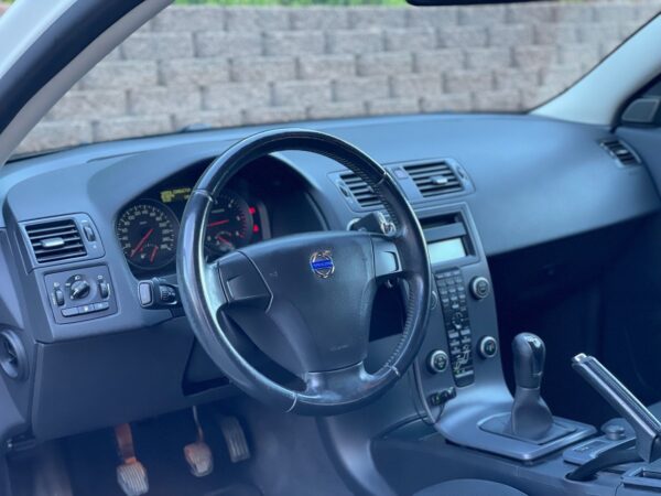 Volvo C30 1.6 D - Image 8