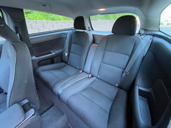 Volvo C30 1.6 D - Image 18