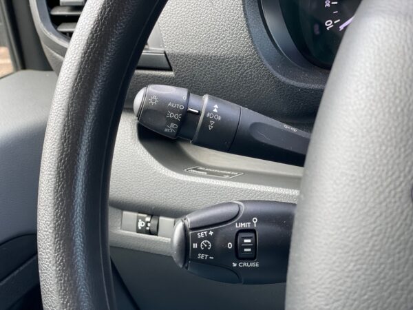 Peugeot Expert 1.5 BlueHDi 120HP 3L - Image 12