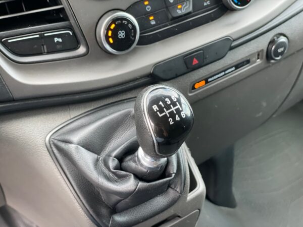 Ford Transit Custom 2.0 TDCi 130HP 3L - Image 12