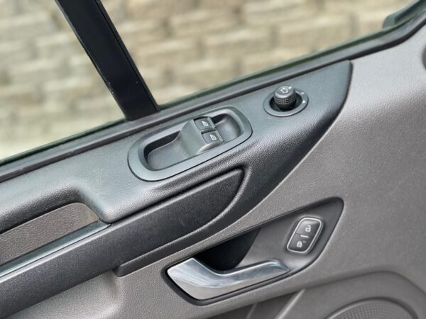 Ford Transit Custom 2.0 TDCi 130HP 3L - Image 14