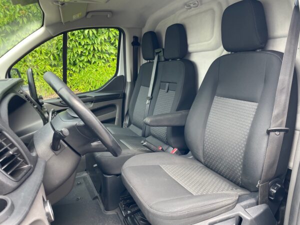Ford Transit Custom 2.0 TDCi 130HP 3L - Image 17