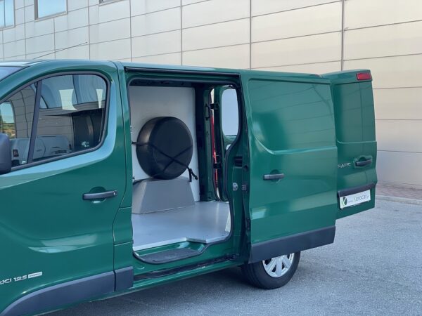 Renault Trafic 1.6 DCi 125HP 3L - Image 9