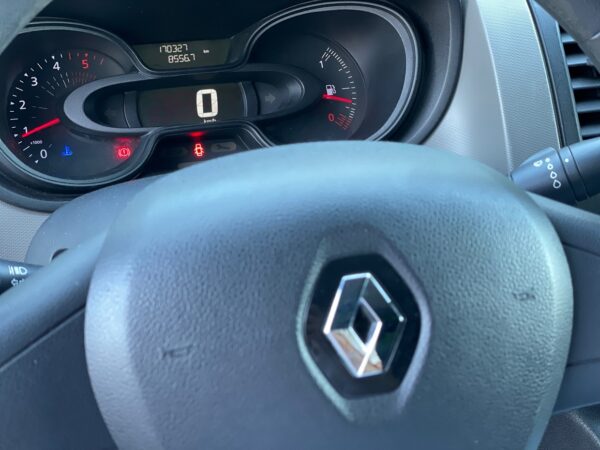 Renault Trafic 1.6 DCi 125HP 3L - Image 11