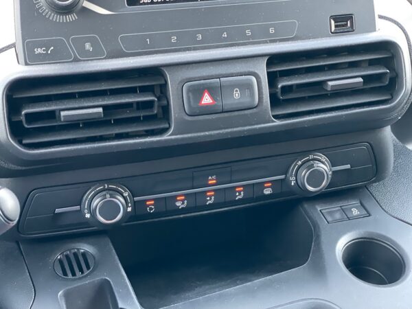 Peugeot Partner 1.5 BlueHDi 100HP L2 3L - Image 12