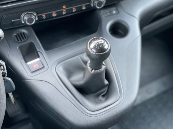 Peugeot Partner 1.5 BlueHDi 100HP L2 3L - Image 13