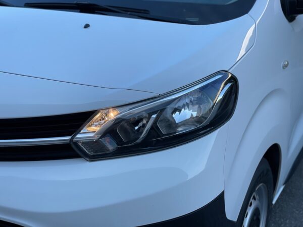 Toyota Proace 1.5 D-4D 120HP 3L - Image 4