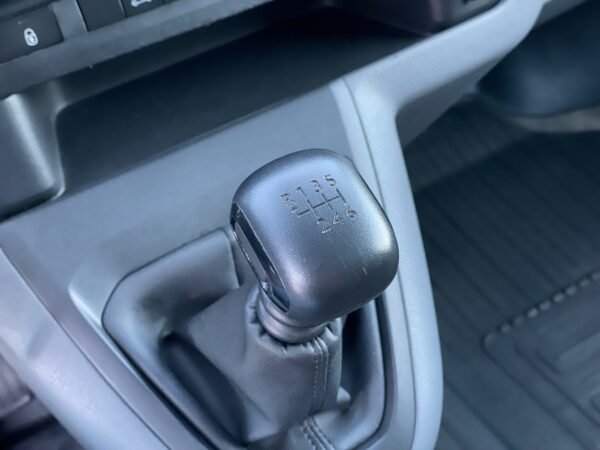 Toyota Proace 1.5 D-4D 120HP 3L - Image 14