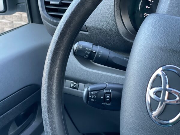 Toyota Proace 1.5 D-4D 120HP 3L - Image 16