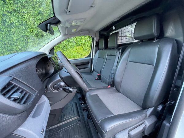 Toyota Proace 1.5 D-4D 120HP 3L - Image 19
