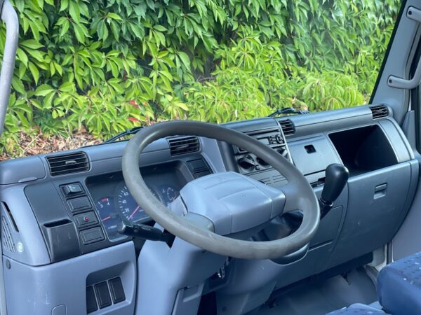 Mitsubishi Canter 3S13 - Image 9