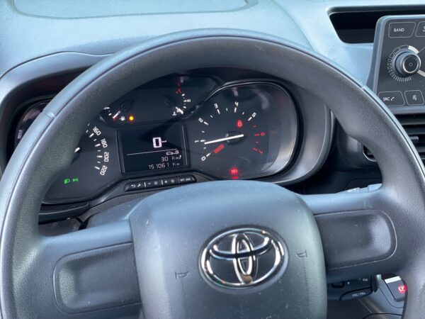 Toyota ProaceCity 1.5 D-4D 100HP 3L - Image 11