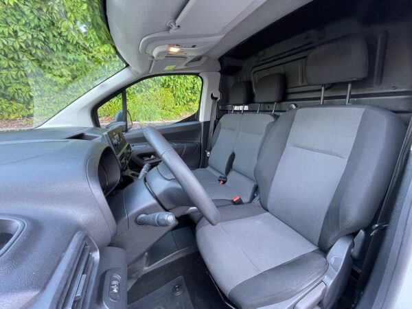 Toyota ProaceCity 1.5 D-4D 100HP 3L - Image 19