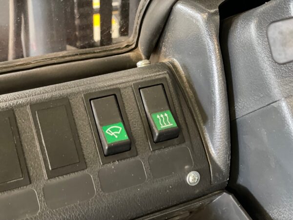 JAC Empilhador Diesel CPCD 25 Triplex Cabine - Image 15