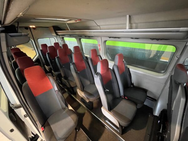 Renault Master 2.3 DCi 165HP MiniBus 17L - Image 10